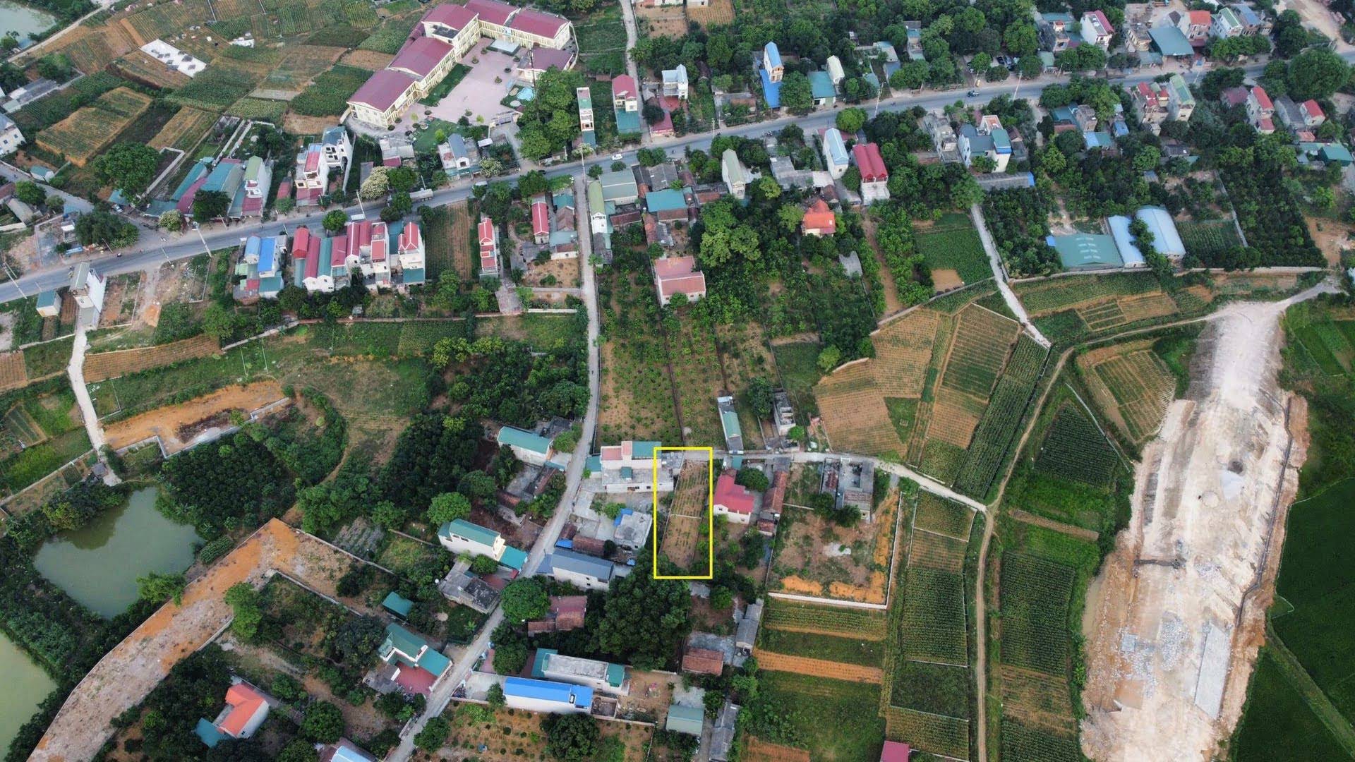 Hình ảnh Gia đình cần tiền trả nợ bán gấp lô đất 350m2 tại Đông Yên - Quốc Oai