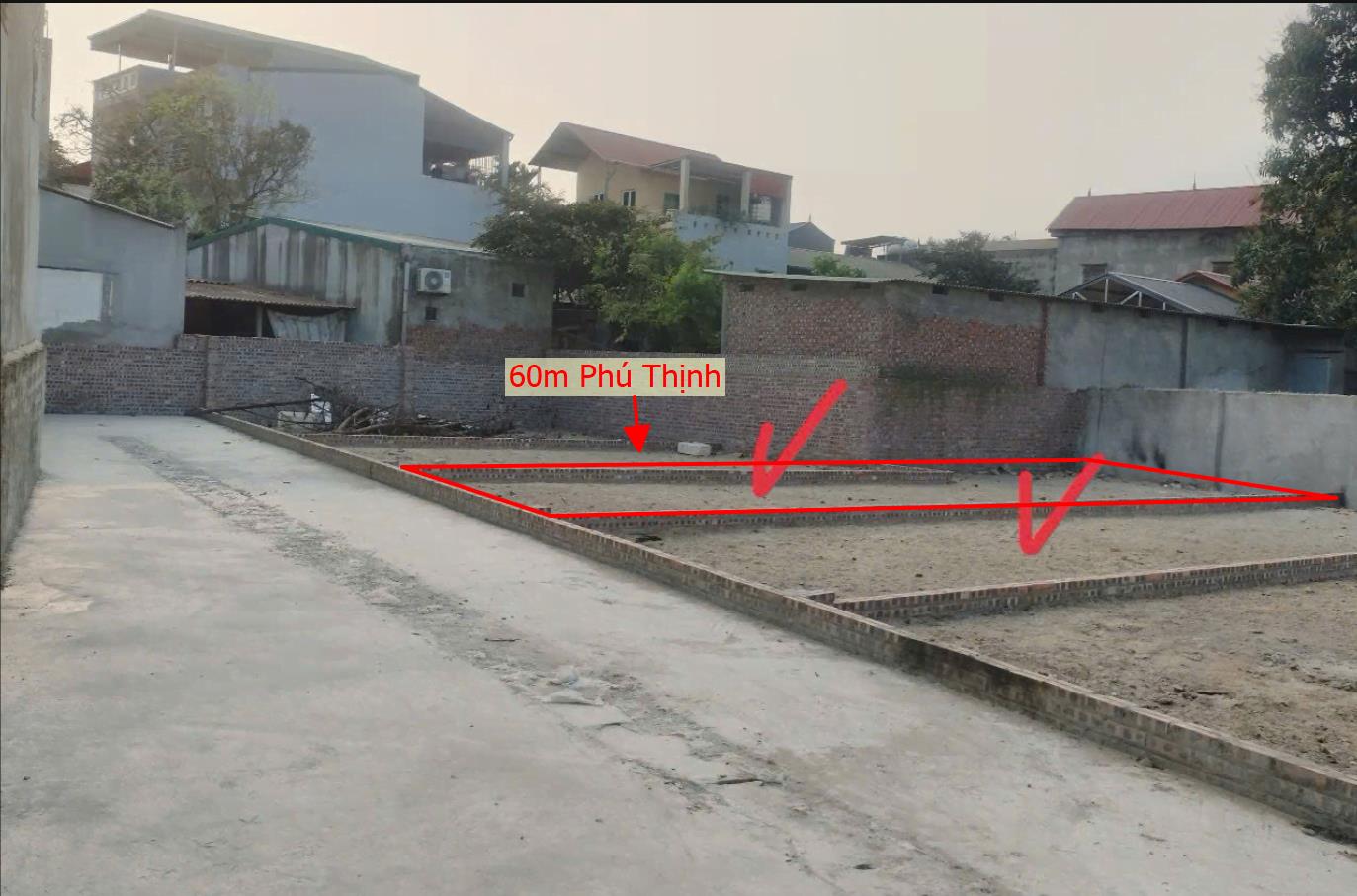 Hình ảnh Bán Lô Đất 60m Tại Phú Thịnh Sơn Tây Dân Cư Đông Đúc Cách Vài Trăm Mét Ra Đường Lớn ĐẦy Đủ Tiện Ích Xung Quang Giá Đầu Tư